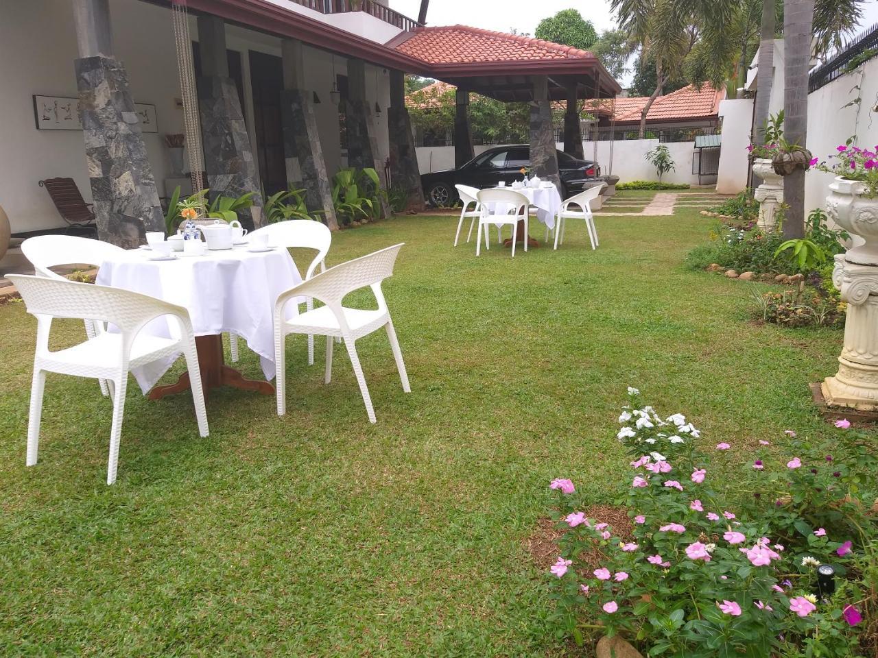 Cosy Nest Home Stay Negombo Quarto foto